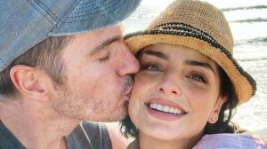 Aislinn Derbez rapa a su hija Kailani ¡se ve hermosa!