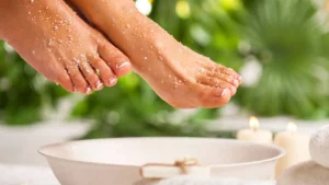 Trucos para lucir unos pies de porcelana con exfoliantes caseros
