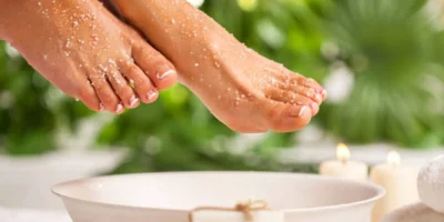 Trucos para lucir unos pies de porcelana con exfoliantes caseros