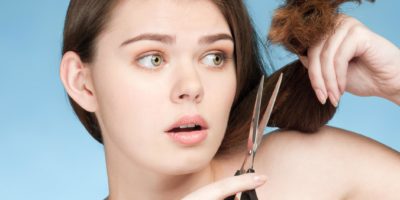 Todo lo que debes saber antes de cortarte el pelo tú misma