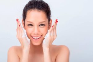 💆♀️ Belleza consciente 2025: cómo cuidar tu piel, tu mente y tu estilo sin excesos
